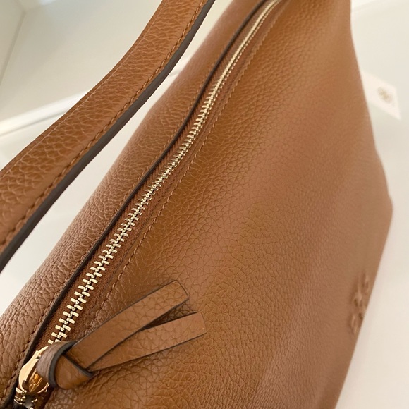 🎊🤎NEW🤎Tory Burch Thea small slouchy shoulder bag/hand carrying bag/leather - Picture 5 of 11